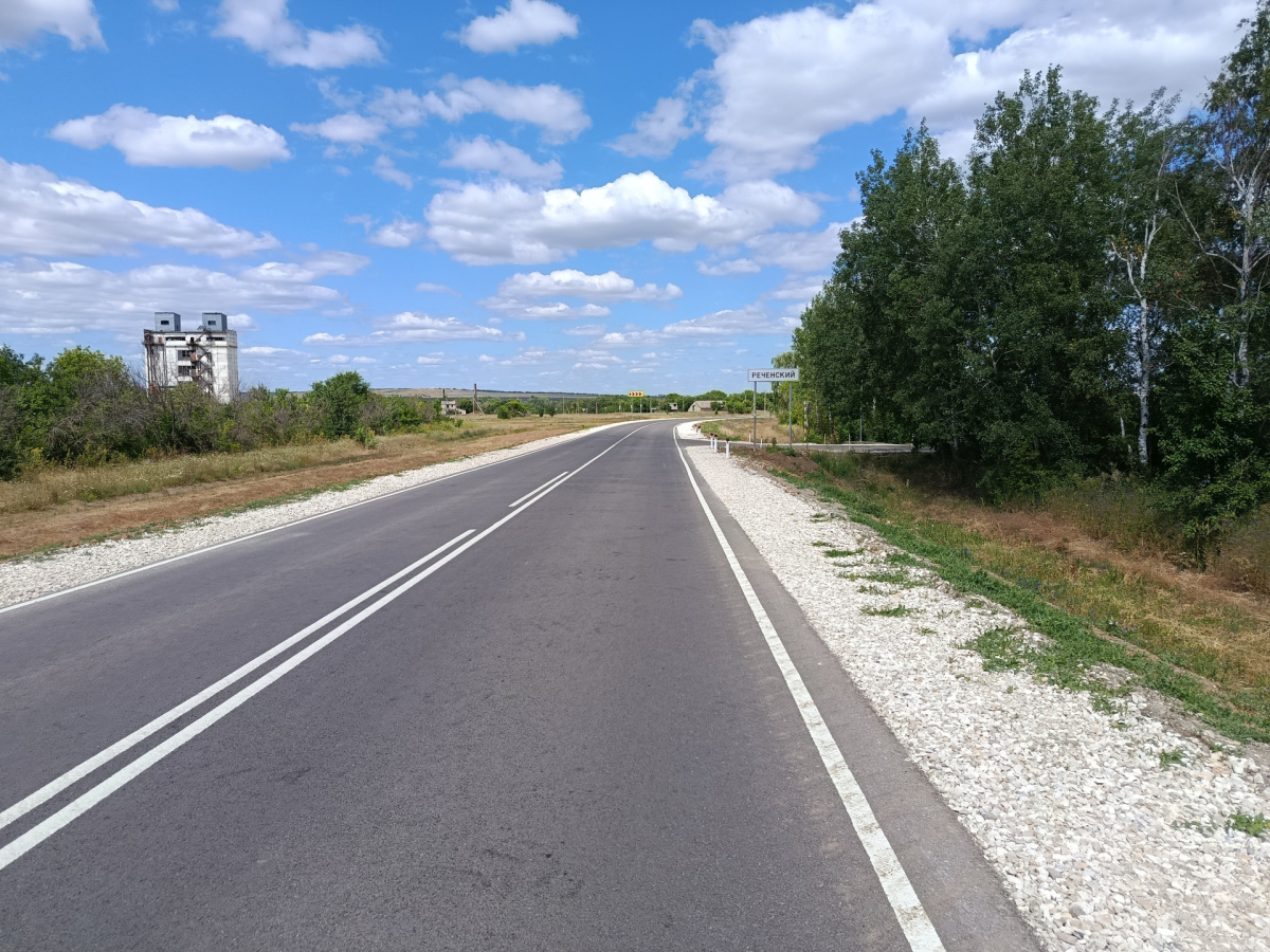В Волгоградской области по нацпроекту отремонтировали дорогу в отдаленном районе